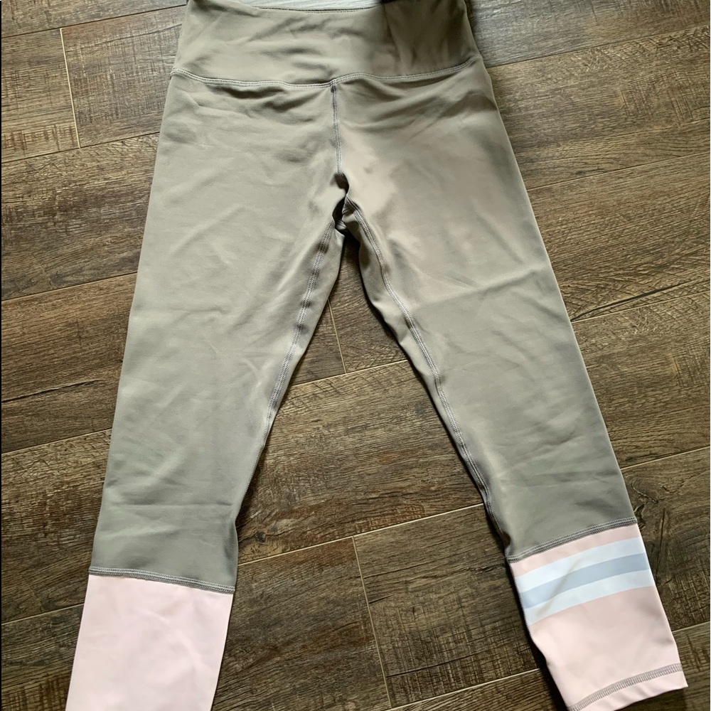 Zyia Spring Fever Light and Tight Hi-Rise Capri